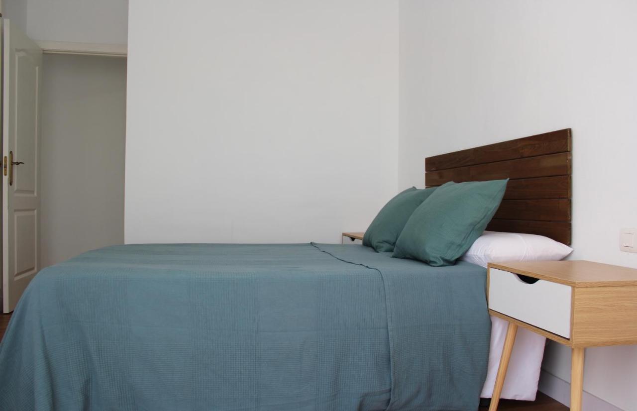 Beautiful Brand New 2 Bedroom Flat With Terrace มาลากา ภายนอก รูปภาพ
